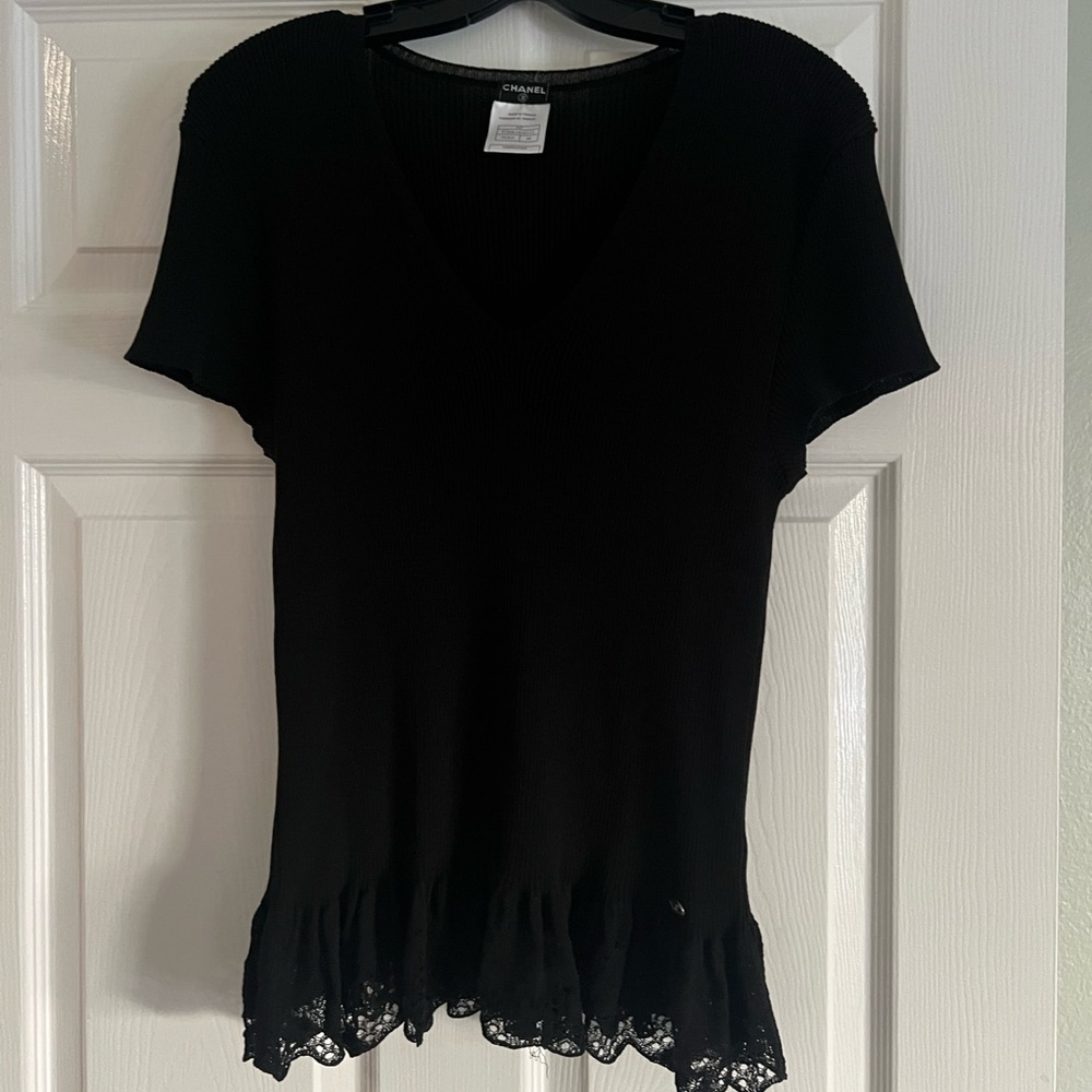 Chanel knit ribbed short sleeve t shirt Made in France
Gently used